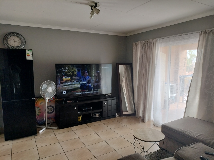 2 Bedroom Property for Sale in Safari Gardens North West